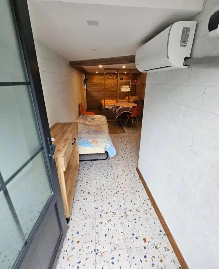 Family Mini-Hotel Martirosyan'S And Tours 耶烈万 外观 照片